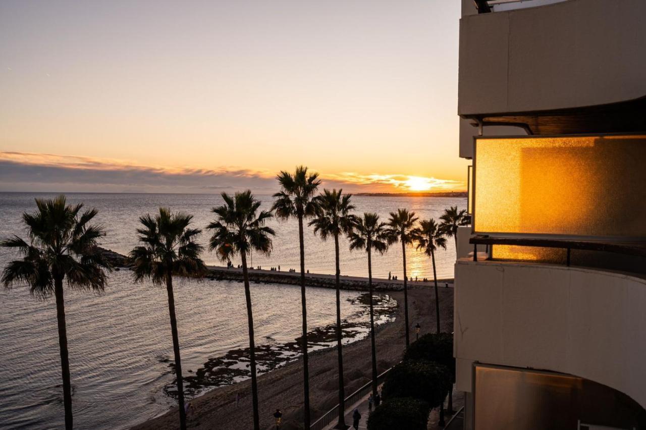 Beachfront Studio With Stunning Sea Views Marbellac Extérieur photo